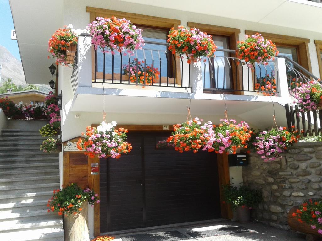 Hotel Flor'Alpes La Giettaz Exterior photo