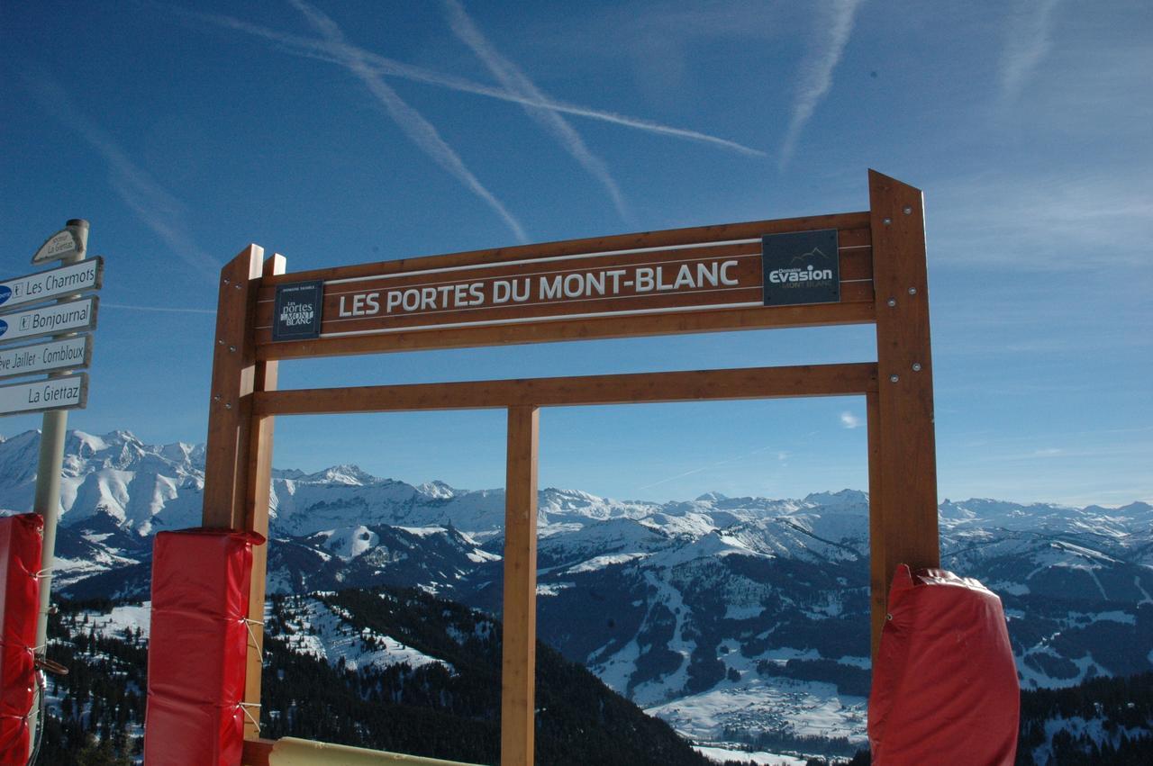 Hotel Flor'Alpes La Giettaz Exterior photo
